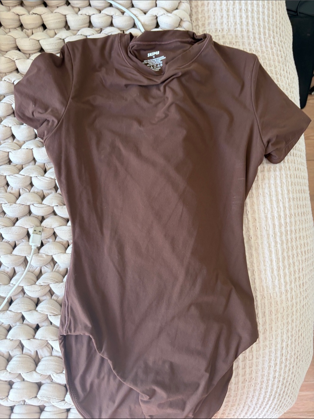 SKIMS Chocolate Brown Short Sleeve Scoop-Hem Bodysuit
